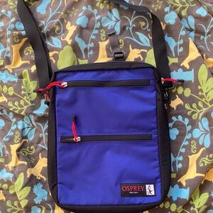 Osprey Heritage Scarab Musette Pack 15” Laptop Bag  Blue Crossbody Messenger